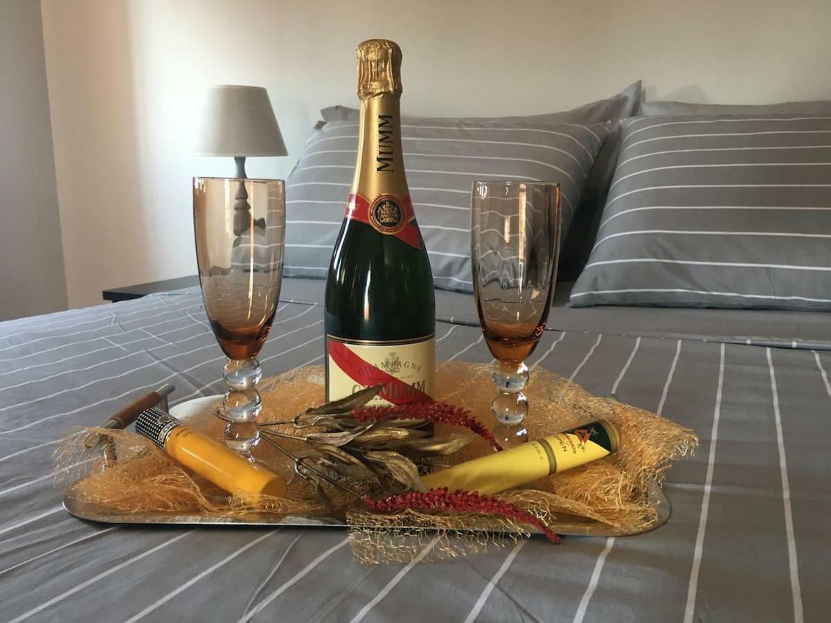 Athena'S Luxury Place 阿格里亚 外观 照片